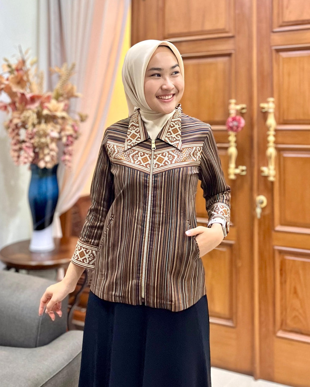 Kemeja Motif Semarangan - Batik Smile Lookbook (1)