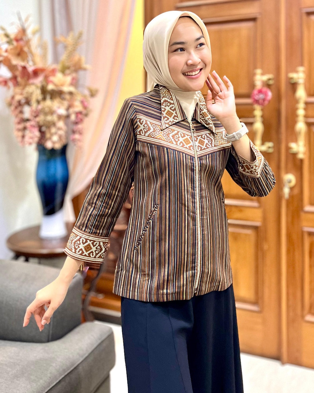Kebaya Encim Modern - Batik Smile Lookbook (1)