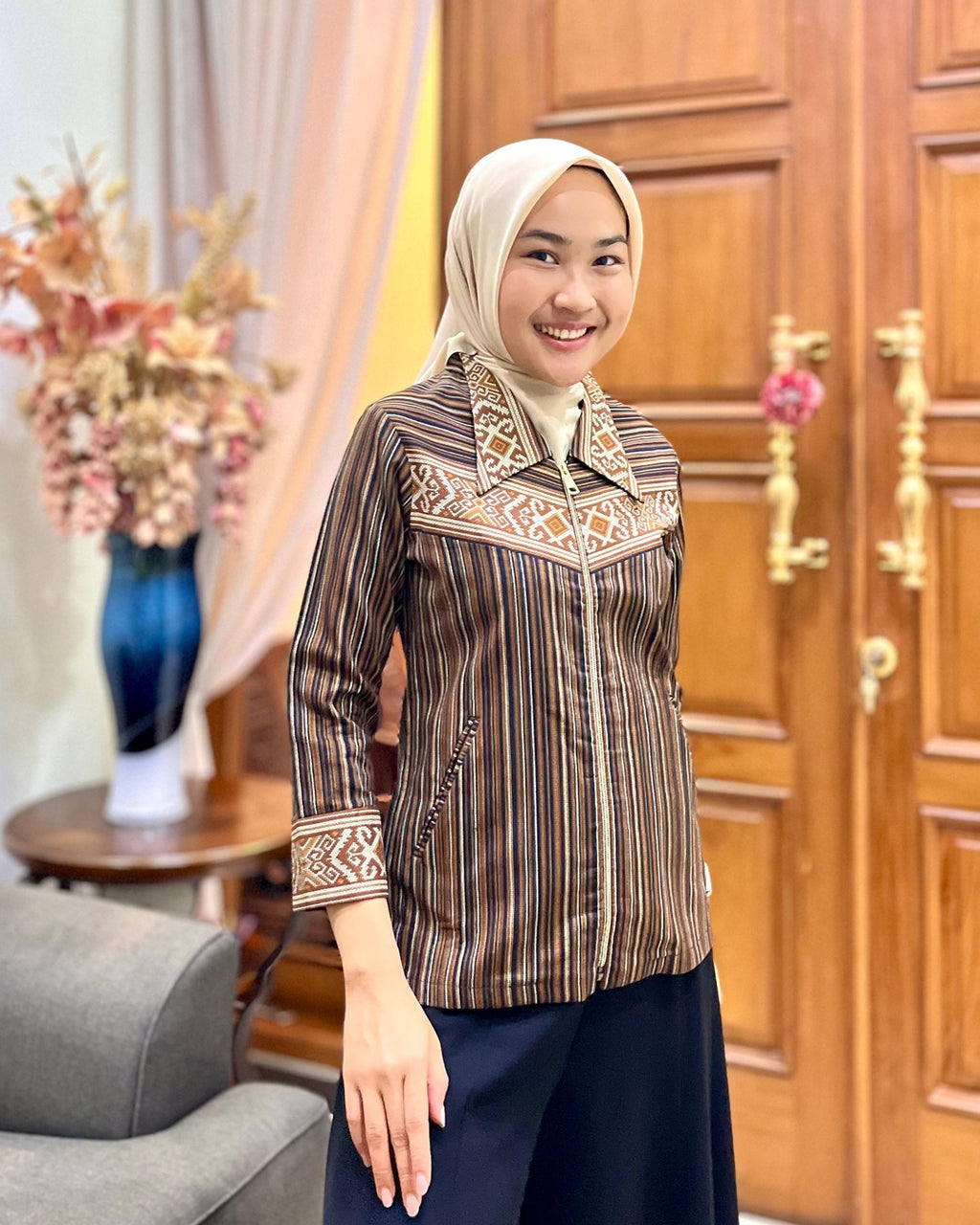 Sarimbit Sutra Pasangan - Batik Smile Lookbook (1)