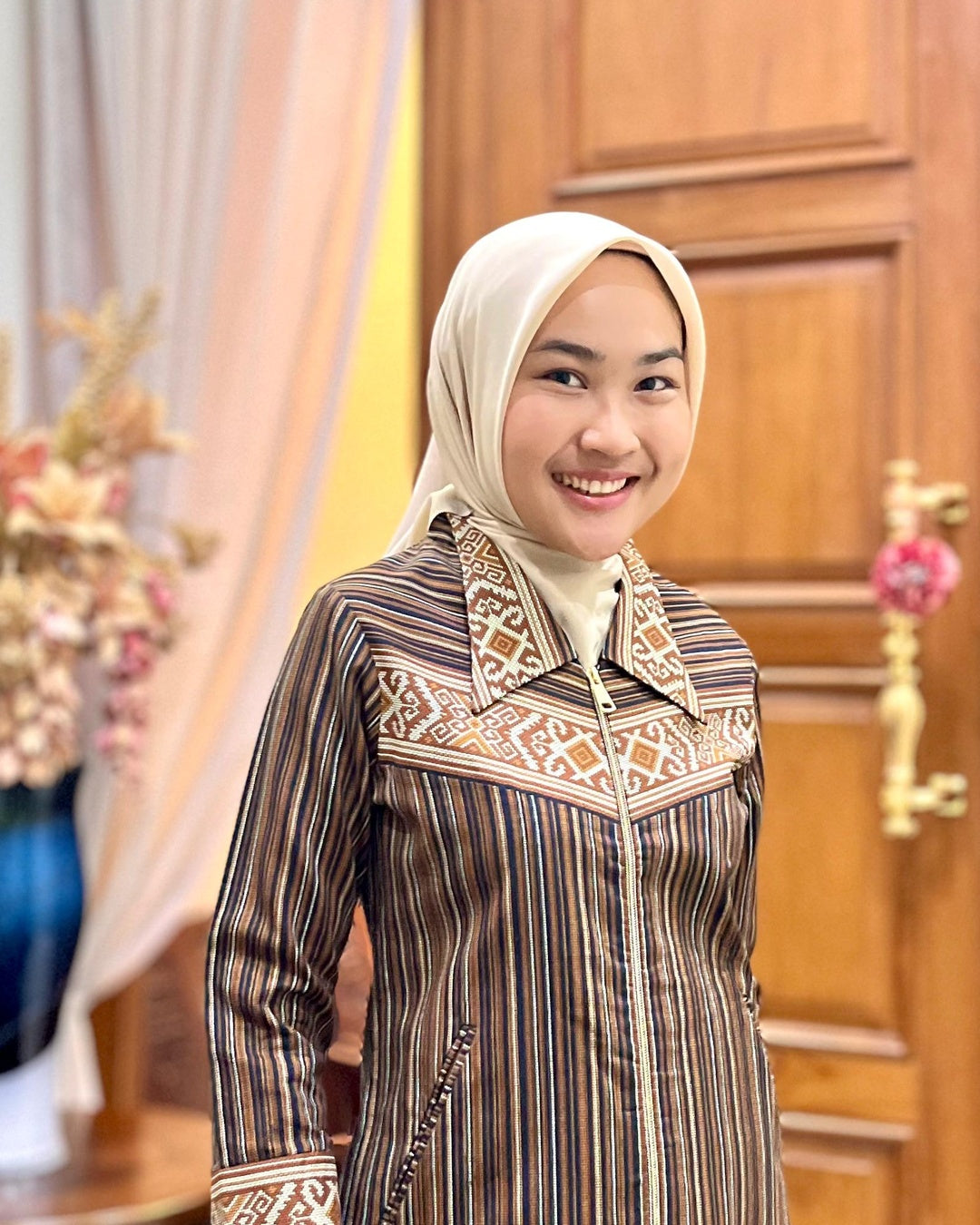 Sarimbit Sutra Pasangan - Batik Smile Lookbook (2)