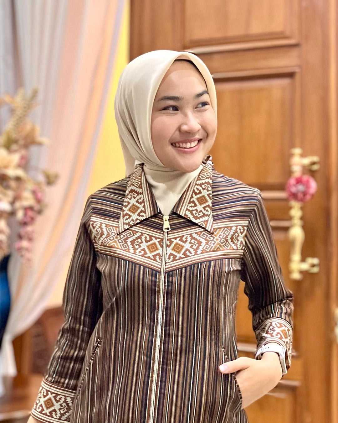 Kemeja Motif Semarangan - Batik Smile Lookbook (2)