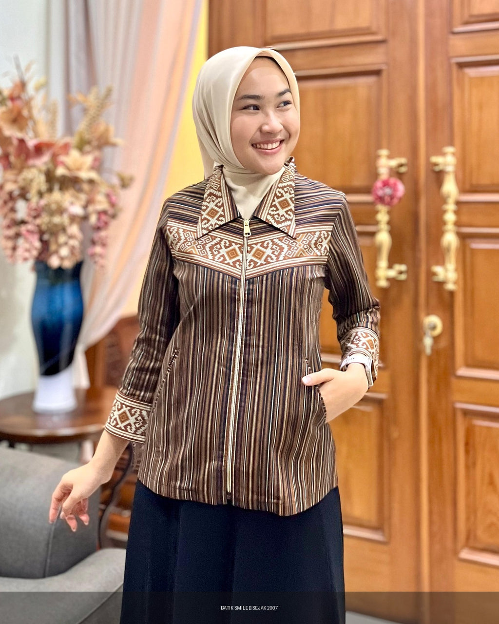 Kemeja Motif Semarangan - Batik Smile Lookbook (5)